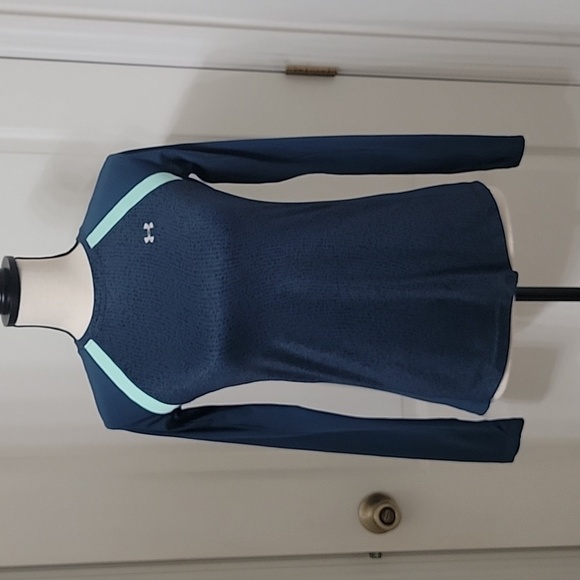 Under Armour Size Unknown Blue Reptile Print Running Shirt, Long Sleeve, GUC - Picture 1 of 10